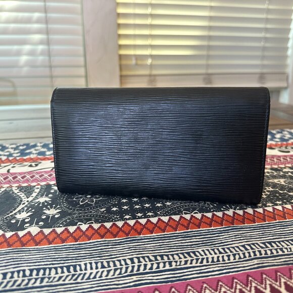 Louis Vuitton Black Epi Leather Sarah Long Wallet - Picture 5 of 15